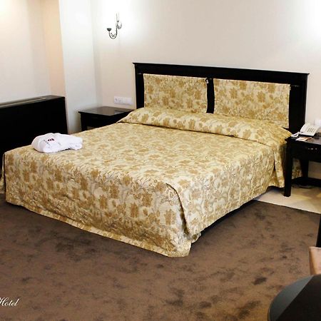 Grand Mir Hotel Tashkent Bagian luar foto